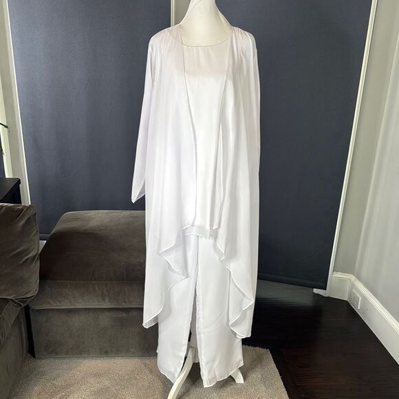 Women’s White 3 Piece Formal Pant Suit Set Size 16 NEW - Picture 1 of 14